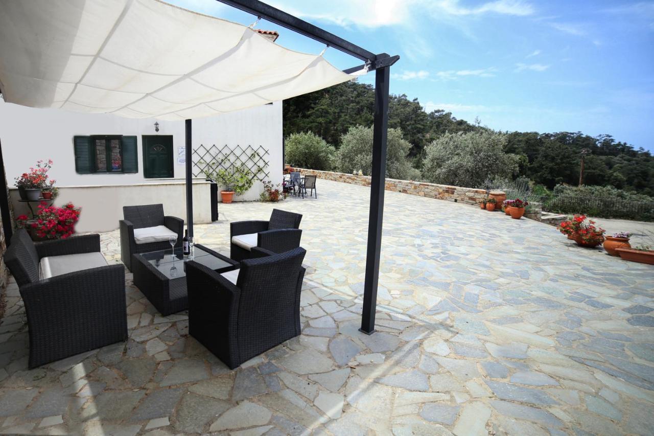 Eri Rooms To Let Raches  Exterior foto